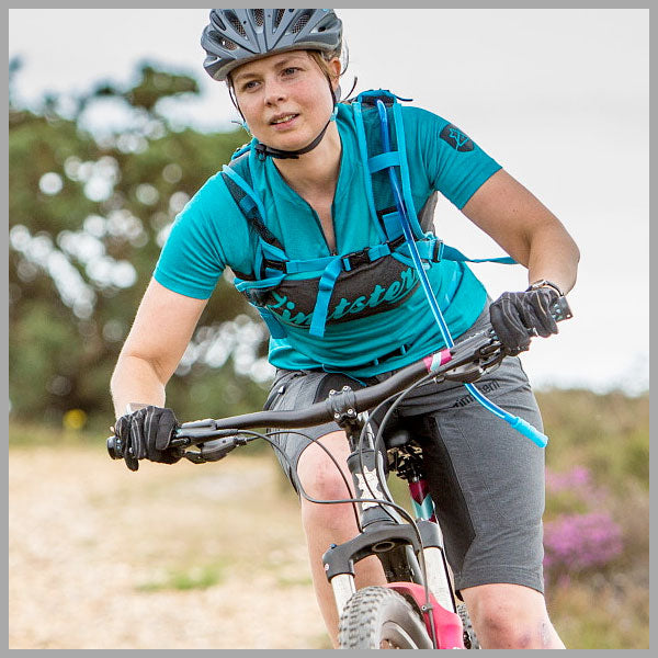 Mountain bikes Men's and women's Specialized, Giant Tagged "Womens