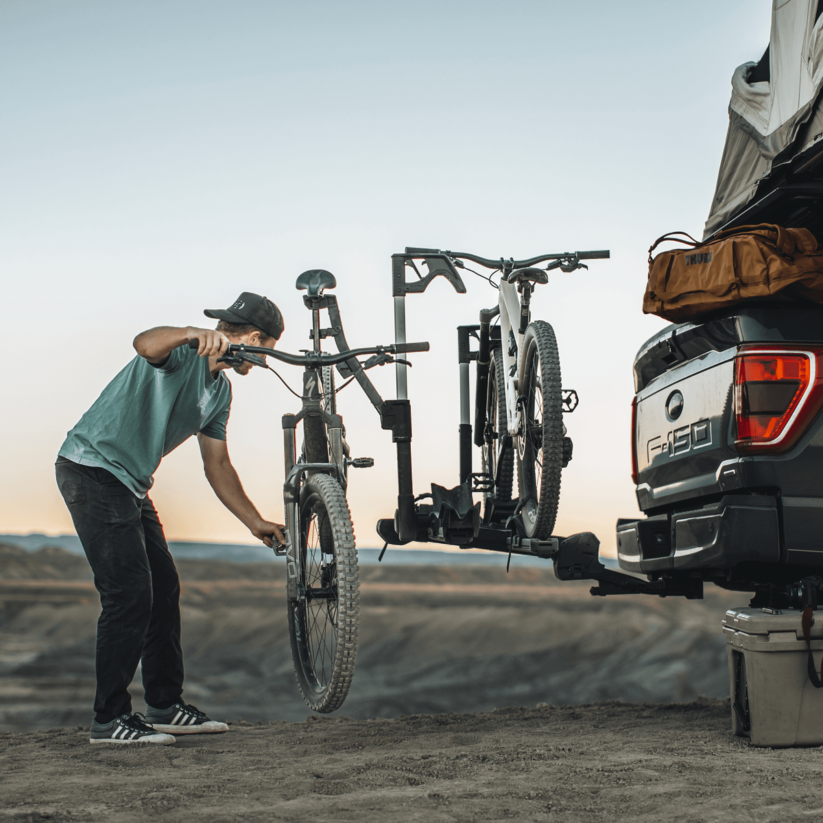Thule Verse 2 Bike Platform bike rack suits 50mm towbars - Black