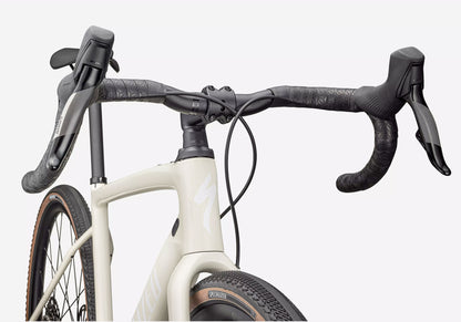 2025 Specialized Diverge Comp Carbon Gloss Birch/White Close-Up