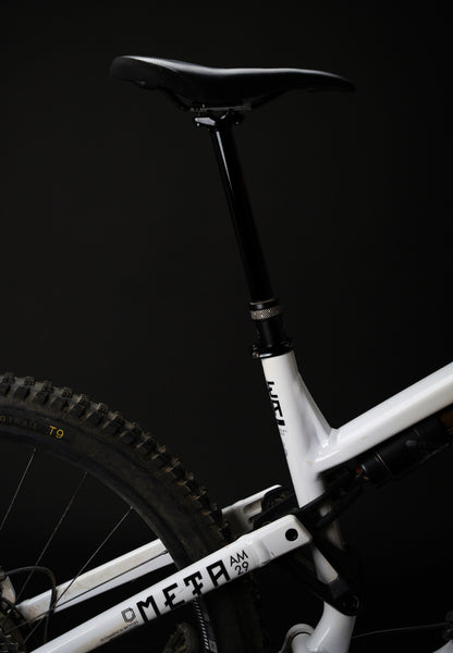 PNW Range Dropper Post - Black image 4