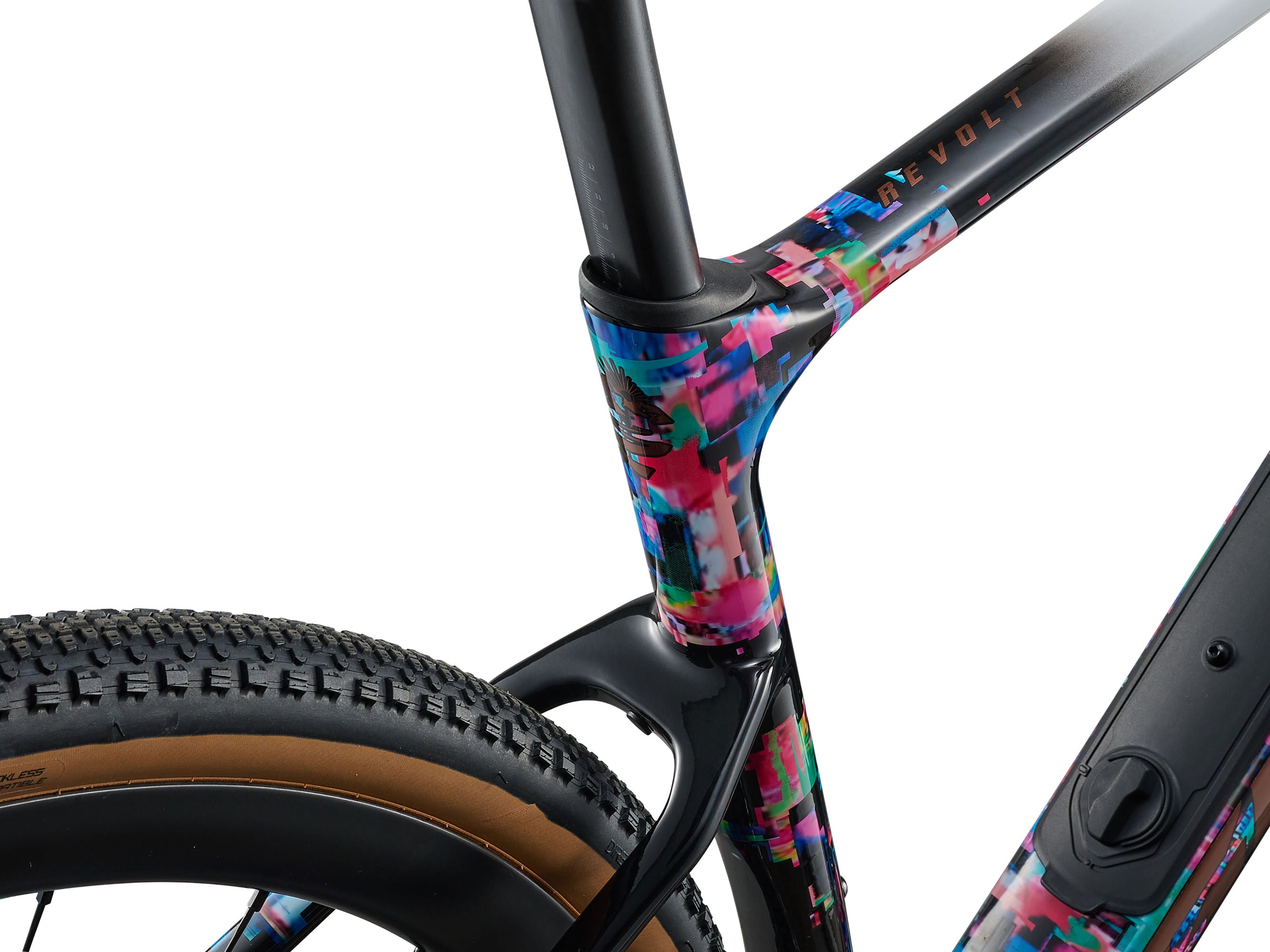 revolt リボルト　super light frame GIANT Revolt X Carbon 2023/24 – invisiframe