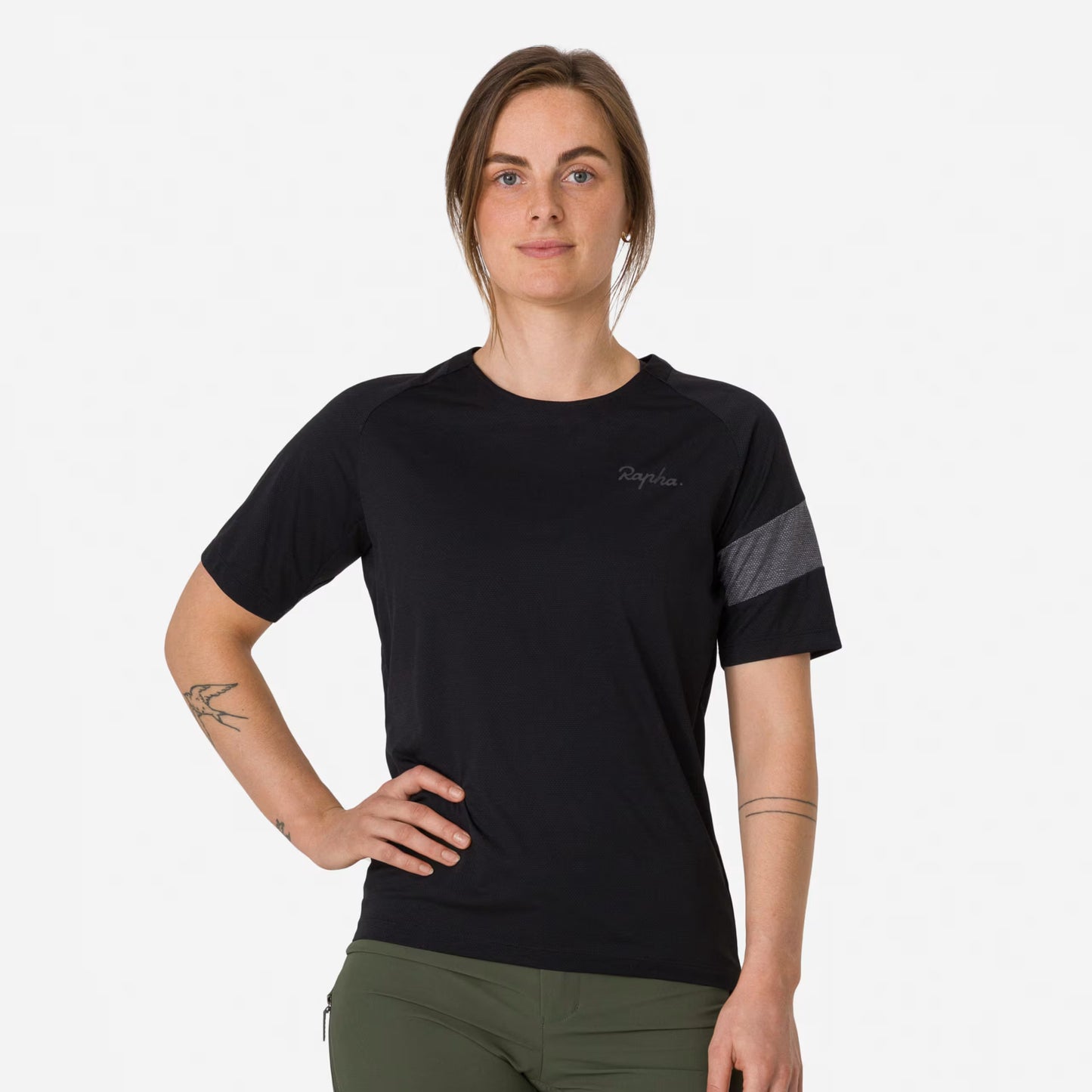Rapha Women's Trail Technical T-Shirt - Black/Grey TWS01XXBBAXXS,TWS01XXBBAXSM,TWS01XXBBASML,TWS01XXBBAMED,TWS01XXBBALRG,TWS01XXBBAXLG image 3