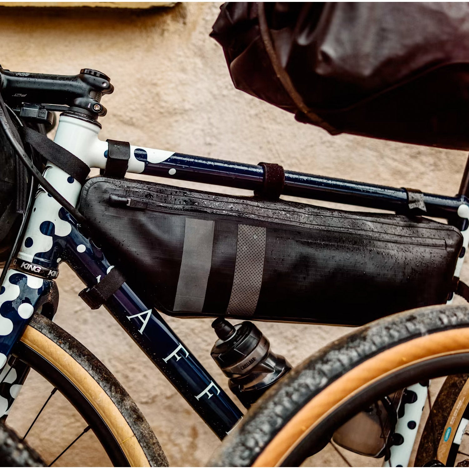 Rapha Explore Frame Pack