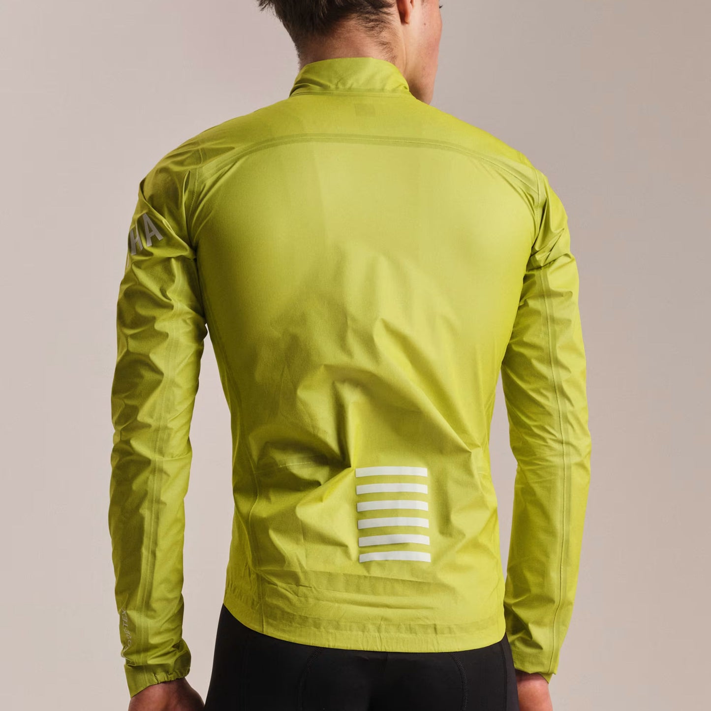  Rapha Men's Pro Team Lightweight Goretex Rain Jacket, Chartreuse/White Medium image 4 RJP03XXYELMED