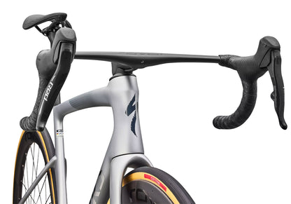 2027 Specialized S-Works Tarmac SL9 SRAM Red AXS, Unisex Road Bike Silver Dust image 4